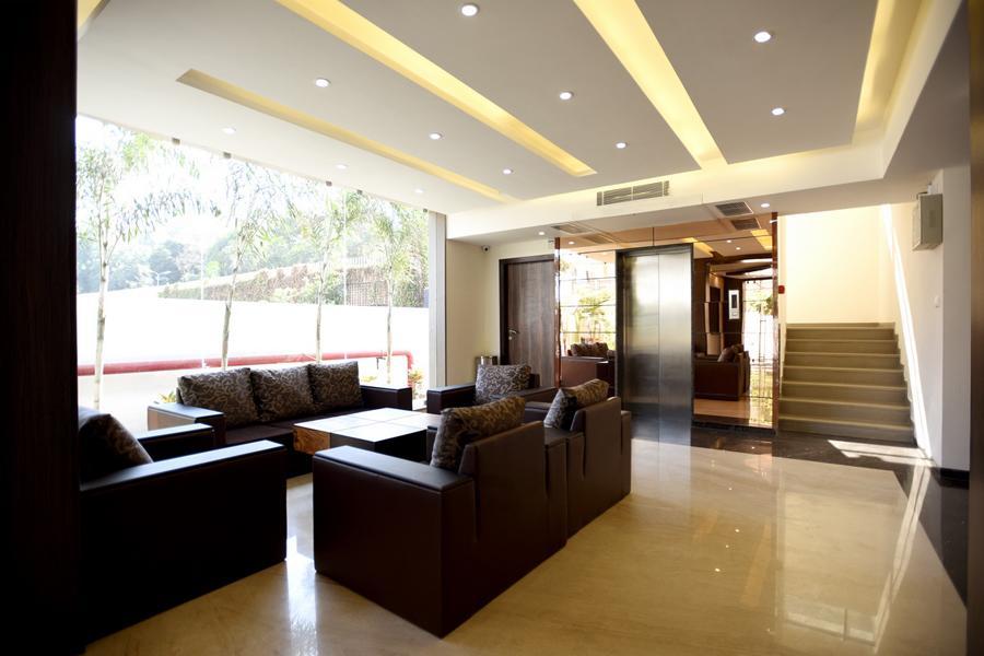 Hotel Sach Regency Anand Ngoại thất bức ảnh